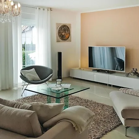 Large, Comfortable Villa, Private Garden Grzybowo (West Pomeranian)