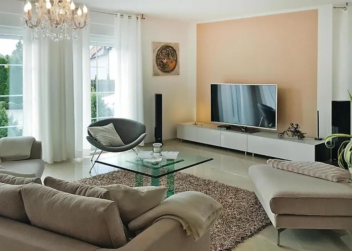 Large, Comfortable Villa, Private Garden Grzybowo (West Pomeranian)