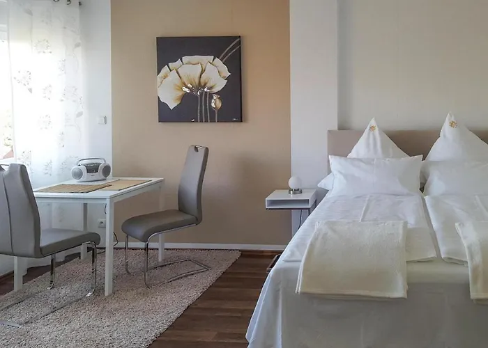 Large, Comfortable Villa, Private Garden Grzybowo (West Pomeranian)