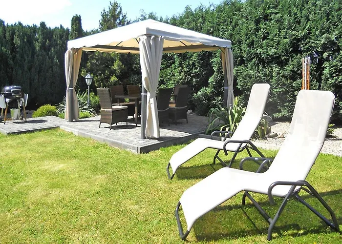 Casa vacanze Large, Comfortable Villa, Private Garden